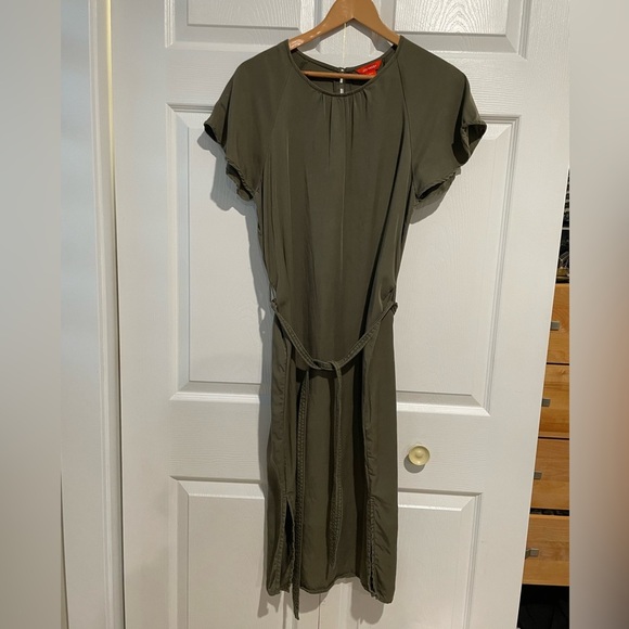Joe Fresh Olive Maxi Dress - Picture 1 of 9